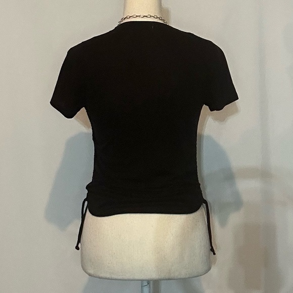 Tops/T-Shirts/Tanks👚 - 2 for $15 or 3 for $20 (Mix & Match) - Picture 2 of 5